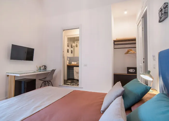 Napoliamo Guest House